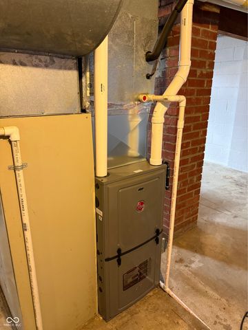 342 W County Road 250 S, Greencastle, IN 46135