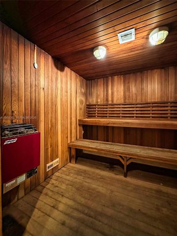 5701 Collins Ave 1705, Miami Beach, FL 33140