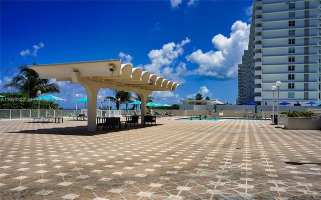 5701 Collins Ave 1705, Miami Beach, FL 33140