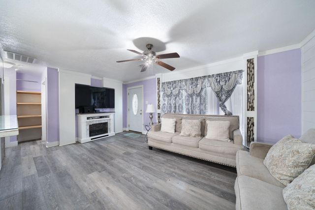 4592 S Brookhaven, Wichita, KS 67216