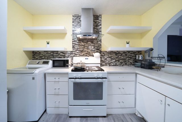 4592 S Brookhaven, Wichita, KS 67216