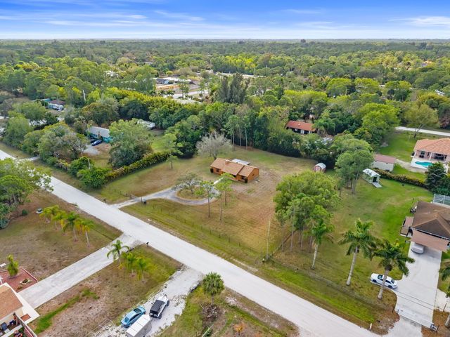 13530 53rd Court N, The Acreage, FL 33411