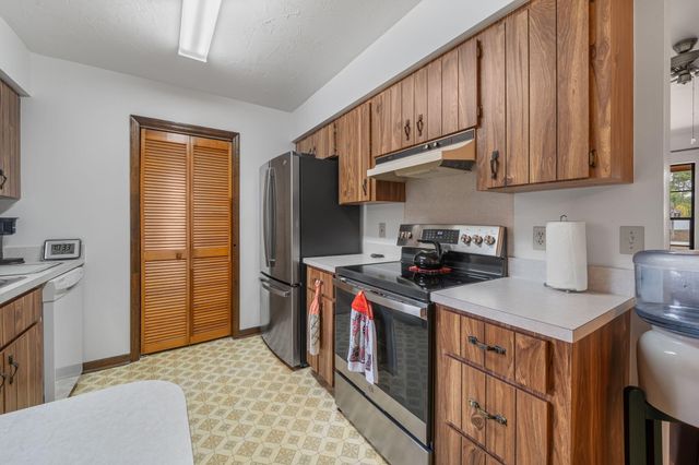 13530 53rd Court N, The Acreage, FL 33411