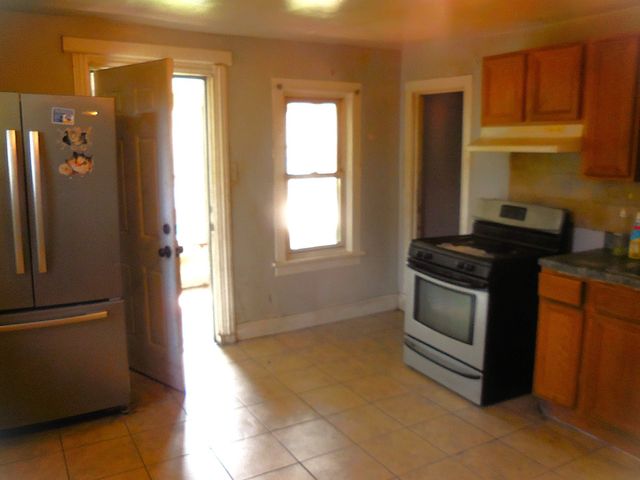 219 W 118th Street, Chicago, IL 60628