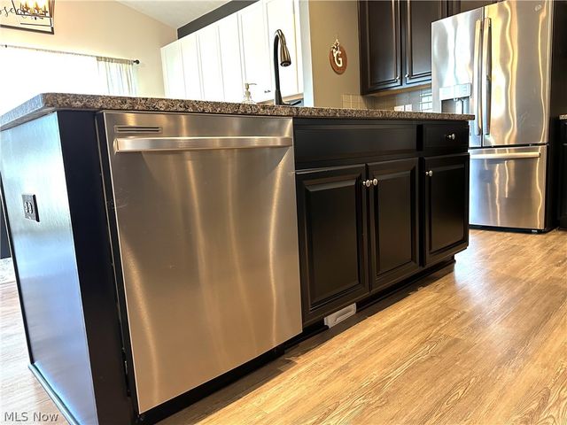 36582 Stockport Mill Drive, North Ridgeville, OH 44039