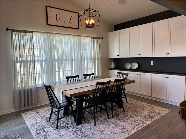36582 Stockport Mill Drive, North Ridgeville, OH 44039