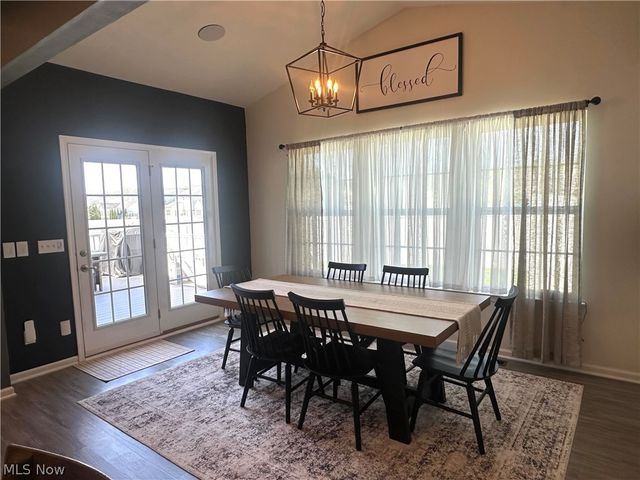 36582 Stockport Mill Drive, North Ridgeville, OH 44039