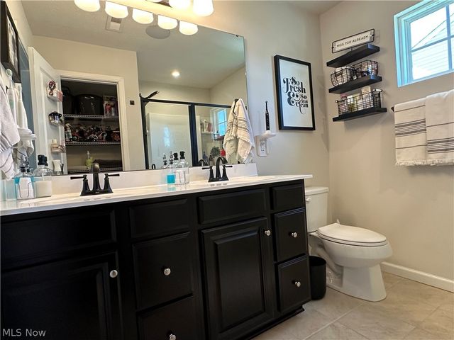 36582 Stockport Mill Drive, North Ridgeville, OH 44039