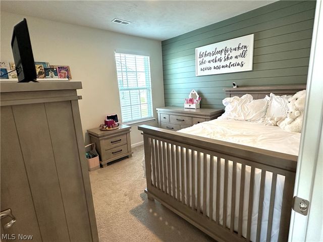 36582 Stockport Mill Drive, North Ridgeville, OH 44039