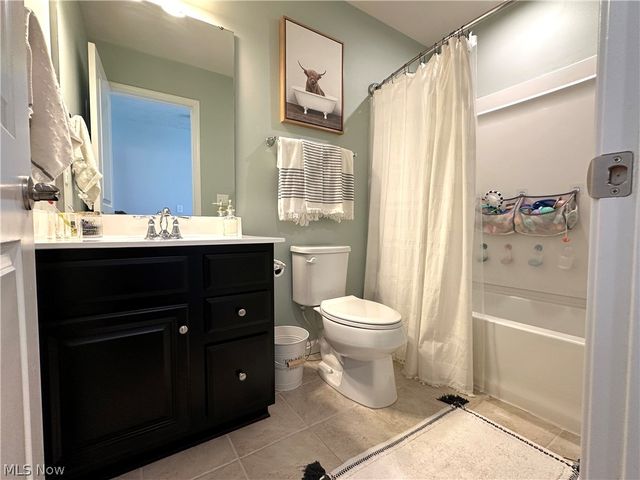 36582 Stockport Mill Drive, North Ridgeville, OH 44039