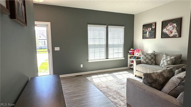 36582 Stockport Mill Drive, North Ridgeville, OH 44039
