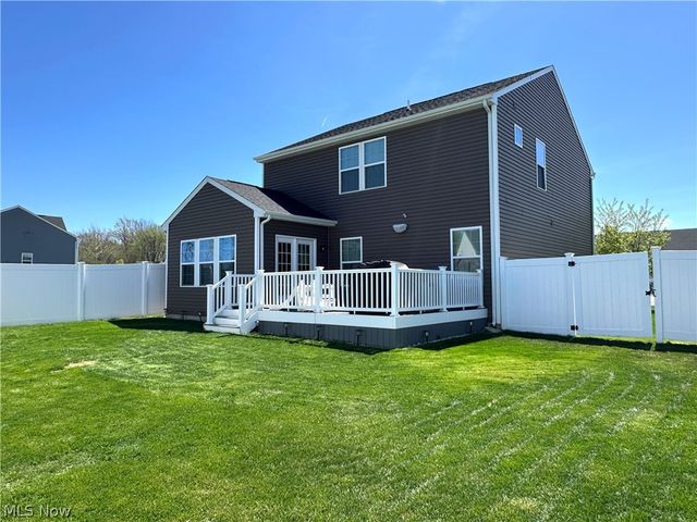 36582 Stockport Mill Drive, North Ridgeville, OH 44039