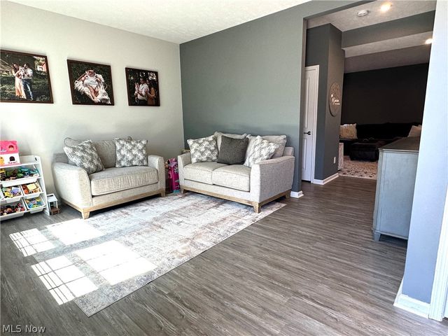 36582 Stockport Mill Drive, North Ridgeville, OH 44039