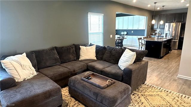 36582 Stockport Mill Drive, North Ridgeville, OH 44039