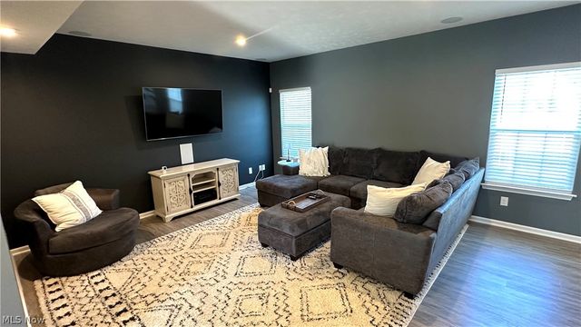 36582 Stockport Mill Drive, North Ridgeville, OH 44039