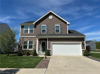 36582 Stockport Mill Drive, North Ridgeville, OH 44039