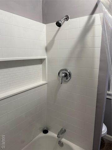 4261 Russell Boulevard, St Louis, MO 63110