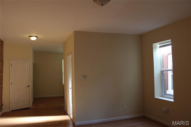 4261 Russell Boulevard, St Louis, MO 63110