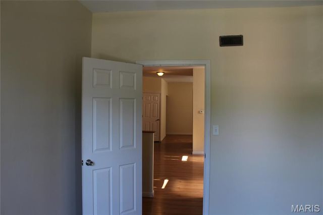 4261 Russell Boulevard, St Louis, MO 63110