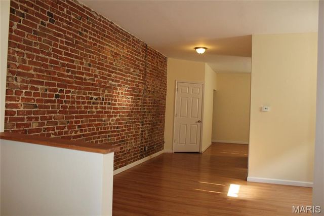 4261 Russell Boulevard, St Louis, MO 63110