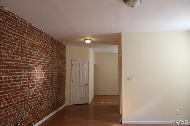 4261 Russell Boulevard, St Louis, MO 63110