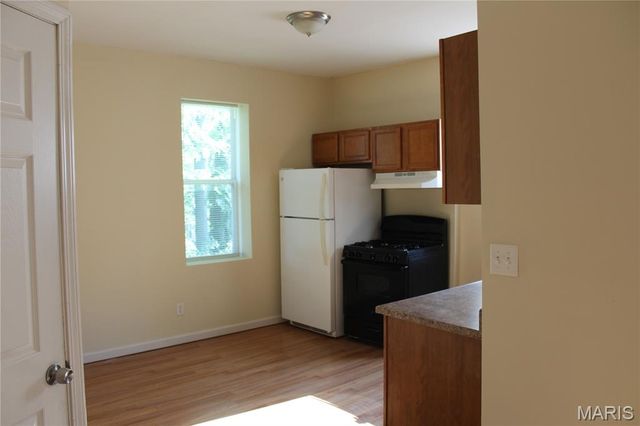 4261 Russell Boulevard, St Louis, MO 63110