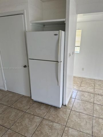 2114 Mckinley St REAR A, Hollywood, FL 33020