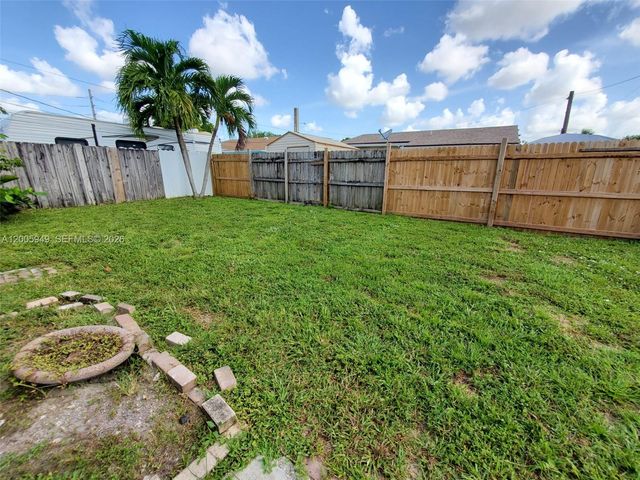 2114 Mckinley St REAR A, Hollywood, FL 33020