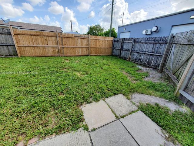 2114 Mckinley St REAR A, Hollywood, FL 33020