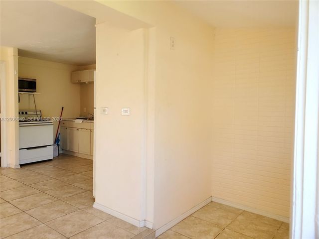 2114 Mckinley St REAR A, Hollywood, FL 33020
