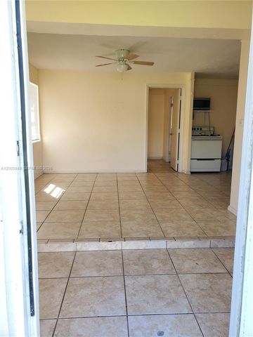 2114 Mckinley St REAR A, Hollywood, FL 33020