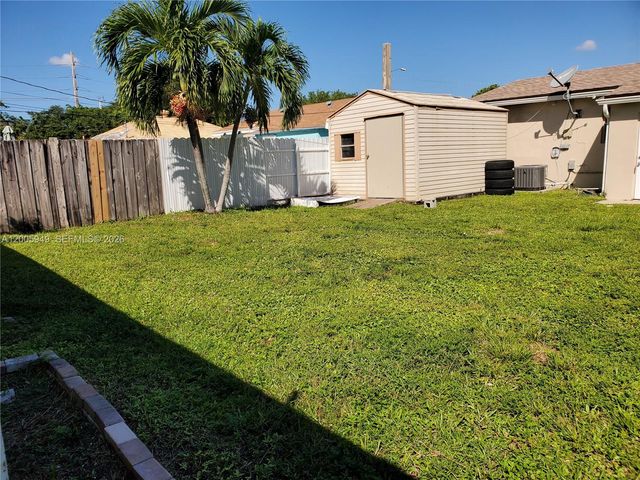 2114 Mckinley St REAR A, Hollywood, FL 33020