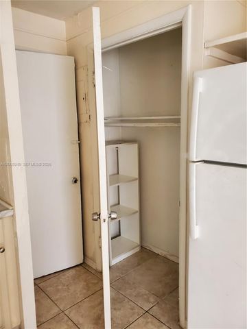 2114 Mckinley St REAR A, Hollywood, FL 33020