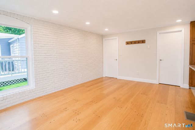 99 Iroquois Road, West Hartford, CT 06117
