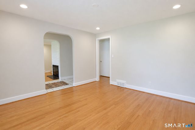 99 Iroquois Road, West Hartford, CT 06117