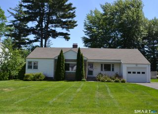 99 Iroquois Road, West Hartford, CT 06117