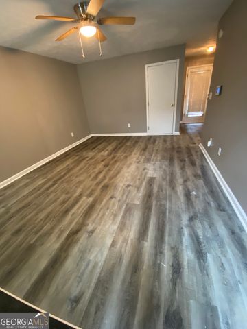 2405 Wood Bend Lane, Riverdale, GA 30296