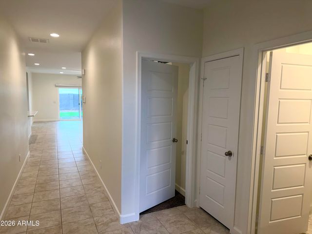 8233 W CLEMENTE Way, Florence, AZ 85132