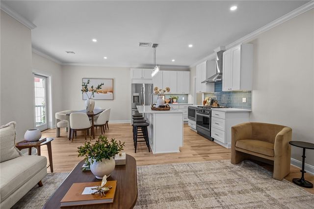 191 Pippin Orchard Road, Cranston, RI 02921