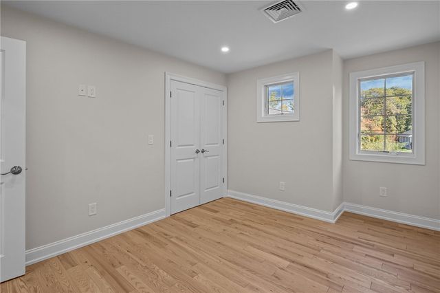 191 Pippin Orchard Road, Cranston, RI 02921