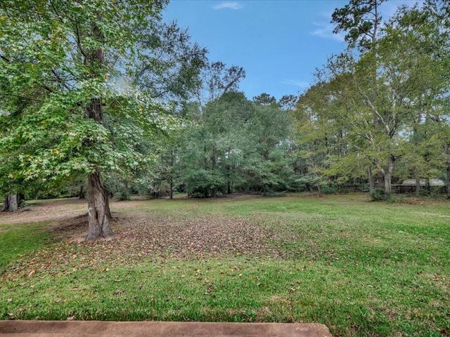 1808 Fuller Springs Drive, Lufkin, TX 75901