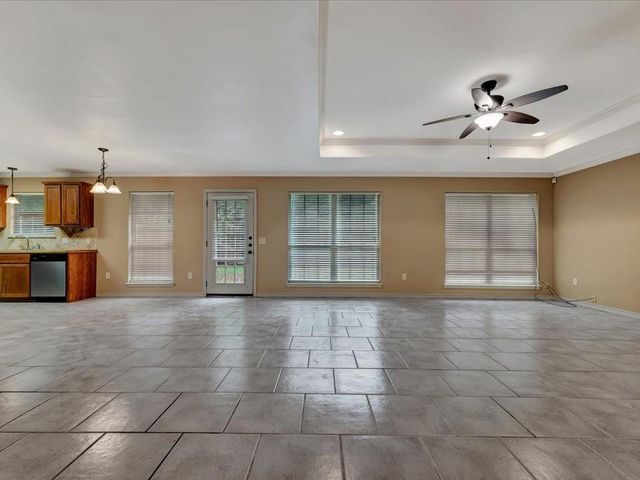 1808 Fuller Springs Drive, Lufkin, TX 75901