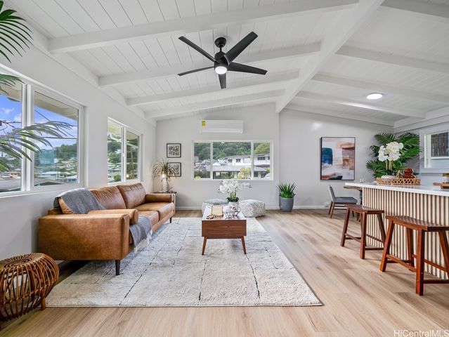 2645 Kekuanoni Street, Honolulu, HI 96813