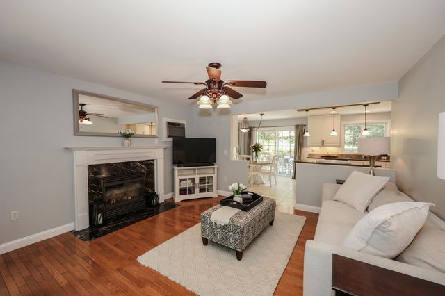 127 Broad Cove Drive, Concord, NH 03303