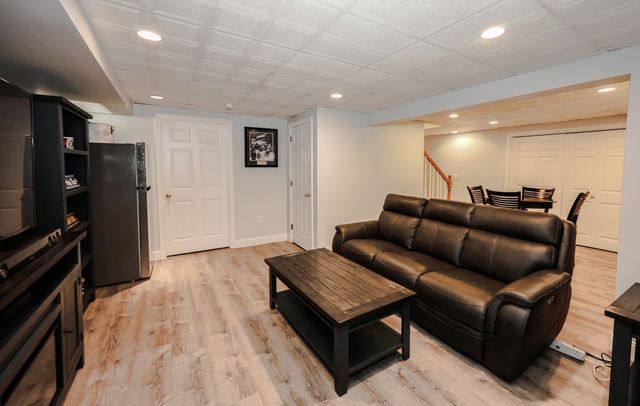 127 Broad Cove Drive, Concord, NH 03303
