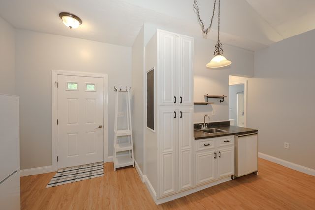 127 Broad Cove Drive, Concord, NH 03303