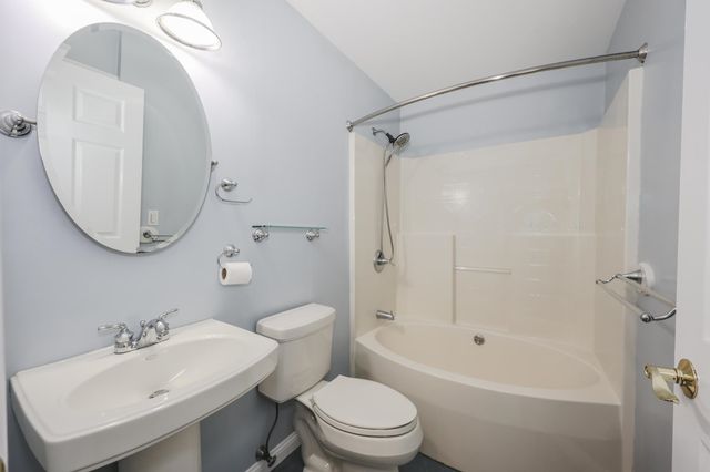 127 Broad Cove Drive, Concord, NH 03303