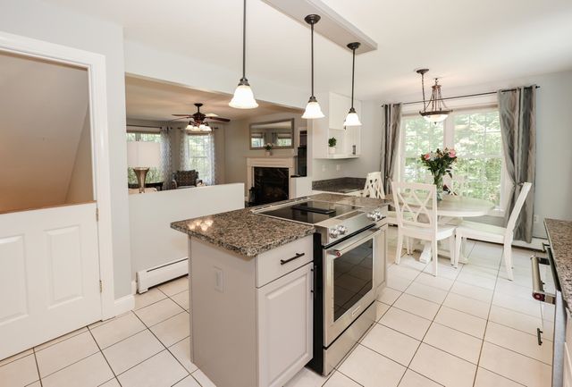 127 Broad Cove Drive, Concord, NH 03303