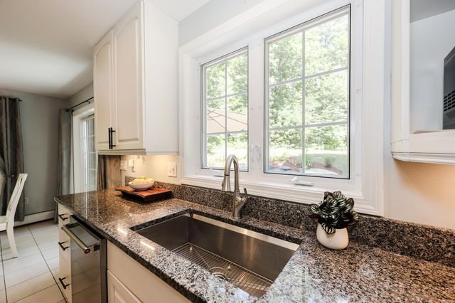 127 Broad Cove Drive, Concord, NH 03303