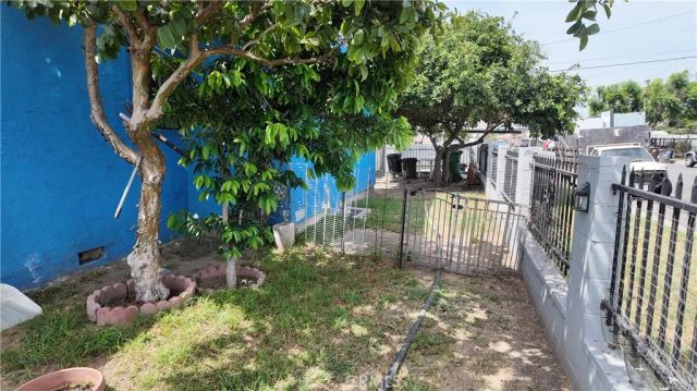 1001 W 133rd, Compton, CA 90222